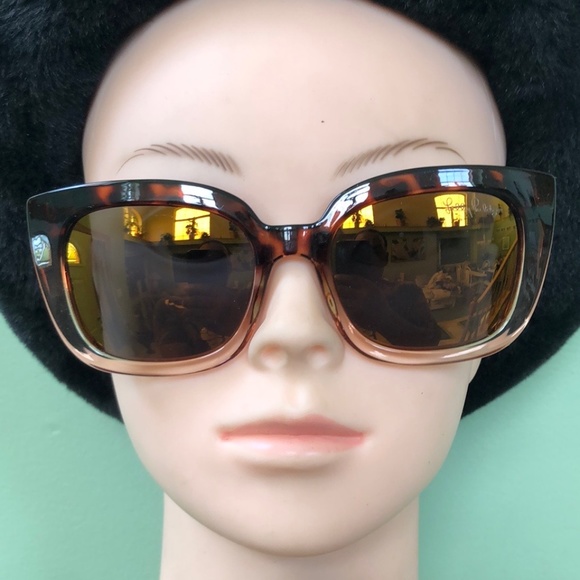 Lilly Pulitzer Polarized Sunglasses main image 8